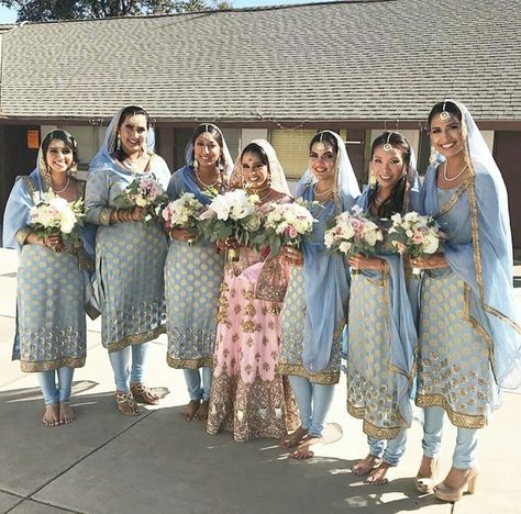 Punjabi Wedding Bridesmaids, Punjabi Bridesmaids Outfits, Punjabi Bridesmaids, Engagement Dresses For Bride, Bridesmaid Favours, Sikh Wedding Dress, Bridesmaid Colours, Off White Gown, Indian Bridesmaids Outfits