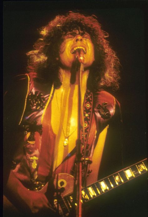 Glam Rock 70s, T Rex Band, 70s Glam Rock, Lady Stardust, Classic Blues, 70s Glam, Marc Bolan, 70s Aesthetic, Music Pics