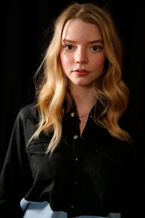 Anna Taylor Joy, Anna Taylor, Anya Joy, Blonde Hair Brown Eyes, Glamour World, Anya Taylor Joy, Beauty Shots, British Actresses, Emma Roberts