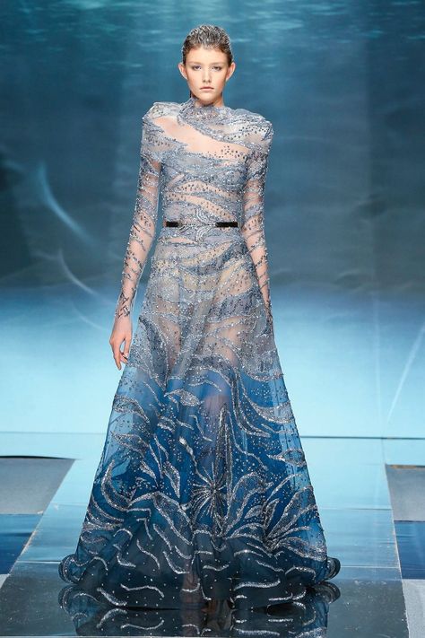 Sea Inspired Fashion, Summer Couture, Water Fashion, Ziad Nakad, Sea Dress, Spring Couture, Fashion Show Images, Live Fashion, Couture Gowns