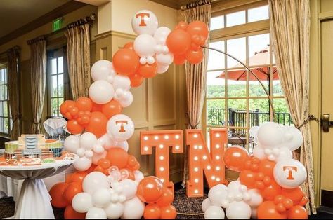 25 Best Graduation Backdrop Ideas For Any Grad Party! Tennessee Vols Grad Party, Ut Party Decorations, Tennessee Themed Party, Vols Birthday Party Tennessee, University Of Tennessee Decor, Tennessee Grad Party, Utk Graduation Party, Tennessee Vols Birthday Party, Tennessee Birthday Party