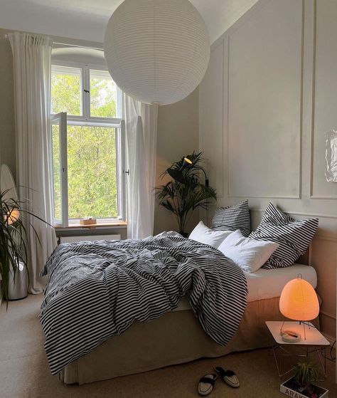 interior & architecture | @lockecici | Instagram Berlin Home, University Room, Scandi Bedroom, My Scandinavian Home, Room Redesign, Decor Elements, Dream Room Inspiration, Room Makeover Inspiration, Small Room Bedroom