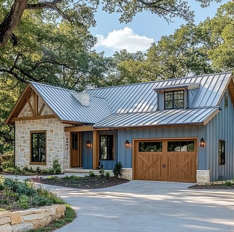 Blue Barndominium Exterior, Blue Barndominium, Country Style Design, Green Siding, Blue Barn, Garage Guest House, Ranch House Exterior, Metal House, Cabin House Plans