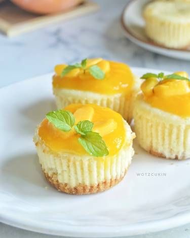 Mango Rasmalai, Mini Cheesecake Cups, Mango Bango, Cheesecake Cups Recipe, Mango Desserts, Mango Cheesecake, Mango Dessert, Cheesecake Cups, Mango Recipes