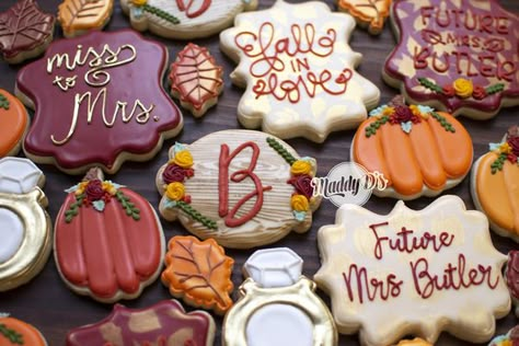 Prep For Back To School, Fall Bridal Shower Decorations, Fall Engagement Parties, Fall In Love Bridal Shower, Autumn Bridal, Bridal Shower Inspo, Wedding Shower Themes, Fall Brunch, Simple Bride