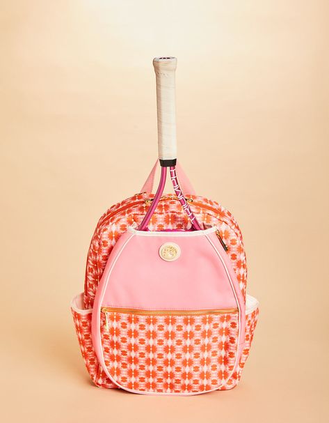 Are you ready to hit the courts in style? You can with the Spartina 449 Tennis Backpack, featuring a comfortable, easy-to-carry backpack construction plus plenty of storage. You'll be the envy of every player at the tourney with your colorful Spartina gear. See you on the court for game, set, match! Made with an easy-t Tennis Backpack Womens, Cute Tennis Bag, Tennis Backpack Wilson, Tennis Tote Bag, Loungewear Capsule, Tennis Backpack, Tennis Lifestyle, Tennis Tote, Tennis Bag