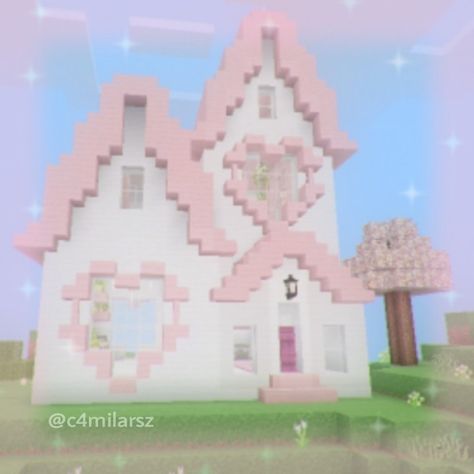 Mincraft Idea Houses Kawaii, Kawaii Mc Builds, Cute Kawaii Minecraft Builds, Kawaii Minecraft House Ideas, Pink Aesthetic Minecraft Builds, Pink Minecraft House Aesthetic, Pink Mc House, Minecraft Building Ideas Kawaii, Pastel Minecraft Builds