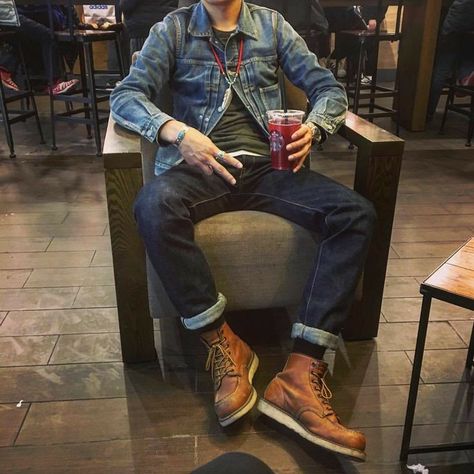 Redwings Outfit, Work Boots Outfit, Redwing Boots, Outfit Botas, Stylish Men Wear, Boots Outfit Men, Outfit Retro, Red Wing Boots, Dad Fashion