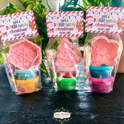 Christmas Party Favors, Christmas Play Dough Gift Set for Class, Teacher Holiday Gifts, Non-candy Stocking Stuffer, Winter Break, Set of 6 - Etsy Play Dough Class Gift, Preschool Xmas Gifts, Party Favor Christmas, Prek Class Christmas Gifts, Kindergarten Christmas Goodie Bags, Kids Christmas Gift For Parents, Play Doh Favors, Kinder Christmas Gifts, Co Teacher Christmas Gifts