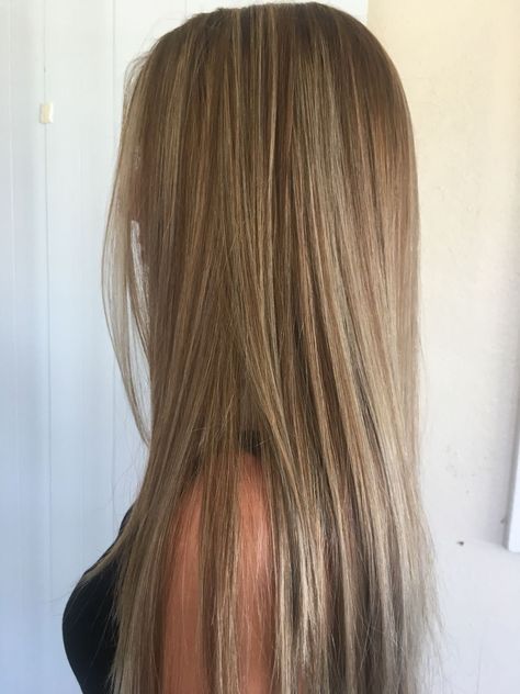 Hairstyle For Work, Old Money Hairstyles, Hairstyles Female, Light Brunette Hair, Rambut Brunette, Summer Blonde Hair, Brown Hair Inspo, Brunette Hair With Highlights, Dirty Blonde Hair