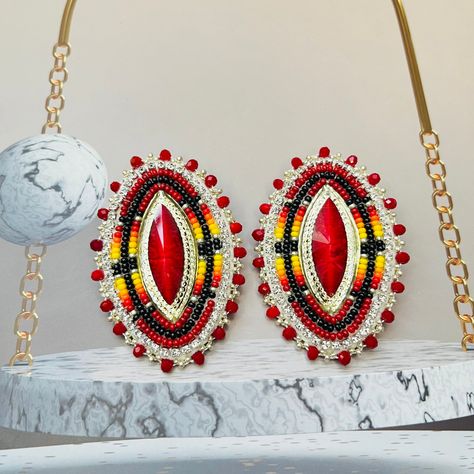 Red Beaded Earrings Native, Beaded Jewelry Native, Cindy Lu, Native American Beadwork Earrings, Red Beaded Earrings, Indigenous Beadwork, Red Bead Earrings, Work Earrings, Beadwork Ideas