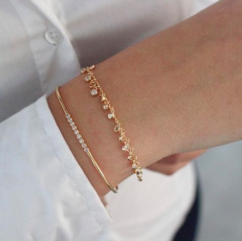 Waekura bijoux - Bracelets plaqué or 18 carats délicats et fins Wearing Jewelry, Fine Silver Jewelry, Gold Rings Jewelry, Bracelet Leather, Simple Bracelets, Bracelet Diy, Classy Jewelry, Boho Bracelet, Bracelet Boho