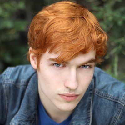 Trevor Stines Trevor Stines, Ginger Hair Men, Trevor Donovan, Red Hair Men, Redhead Men, Ginger Boy, Ginger Men, Beautiful Red Hair, Riverdale Cast