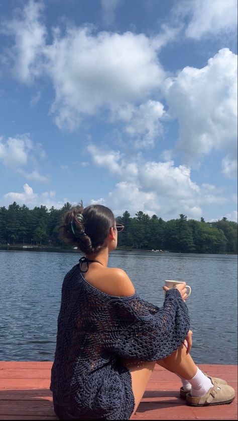 Cabin Trip Outfit Summer, Cottage Outfits Aesthetic, Cute Lake Day Outfits, Lakehouse Outfit, Cabin Outfit Summer, Canada Countryside, Lake Trip Outfits, Lake House Outfits, Lake Vacation Outfits