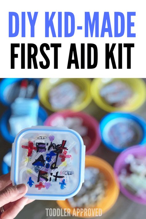 First Aid Kit Diy Travel Mini, Backpack First Aid Kit, Scout First Aid Kit, Purse First Aid Kit Diy, Classroom First Aid Kit, First Aid Lessons For Kids, First Aid Kids Activities, Diy First Aid Kit For Kids, First Aid Kit Gift Ideas