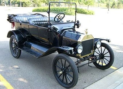 The first T rolled off the assembly line on Sept. 27, 1908, and to celebrate its 100th anniversary this weekend, Ford let loose one of its 13 meticulously maintained Model T museum cars. We apply o... Coffee Mocha, Ford Model T, 50's Style, Street Rod, Ford Classic Cars, Old Classic Cars, Soda Fountain, 100th Birthday, Model T