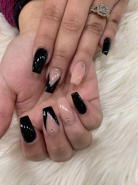 Black Acrylic Nails Coffin With Gems, Black Nails Acrylic For Prom, Black Rihnstone Nail, Black Ombre Nails With Rhinestones, Coffin Shape Nails Designs Black, Short Black Acrylic Nails With Rhinestones, Black Nails Acrylic With Diamonds, Medium Length Coffin Acrylic Nails Black, Black Tip Nails With Rhinestones