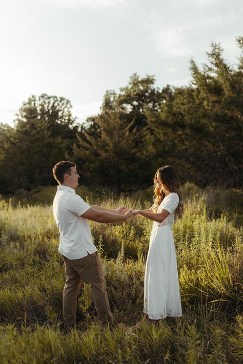 Lds Engagement Pictures, Engagement Shoot White Dress, Long Dress Engagement Pictures, Conservative Engagement Photos, Cow Engagement Pictures, Southern Engagement Pictures, Fall Engagment Photos, Proposal Pictures Aesthetic, Couple Photoshoot Ideas Unique