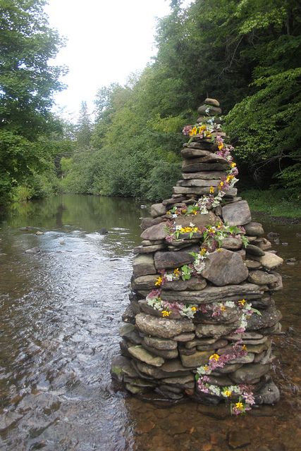 River Rock Sculpture by maureencracknell, via Flickr Nature Installation, Rock Sculpture, Sculpture Garden, Earth Art, Lhasa, River Rock, Natural Life, Cairns, Arte Floral