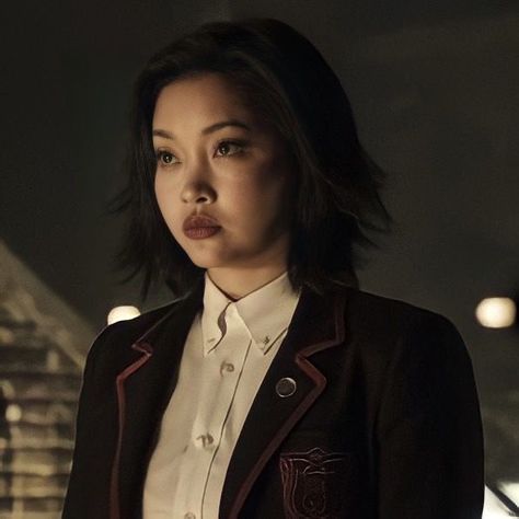 Saya Kuroki Icons, Deadly Class Characters, Maria Deadly Class Icons, Saya Deadly Class Aesthetic, Saya Deadly Class Icon, Deadly Class Marcus And Saya, Saya Kuroki Aesthetic, Lana Condor Deadly, Deadly Class Uniform