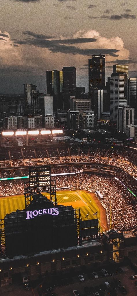 Colorado Aesthetic, Denver Skyline, Mlb Stadiums, Colorado City, Stadium Design, Denver City, Wallpaper Iphone Neon, Baseball Stadium, Sports Pictures