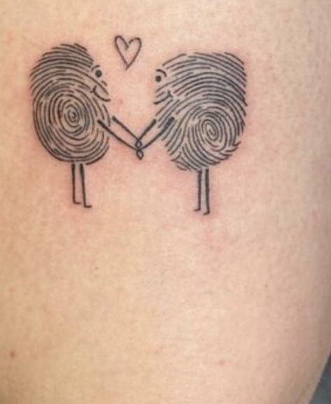 Matching Tattoos Fingerprint, Couple Tattoos Thumb Print, Daughter Birthday Tattoo, Husband Love Tattoo, Finger Print Heart, Finger Prints Tattoo, Parents Finger Print Tattoo Ideas, Finger Print Heart Tattoos, Bonus Mom And Daughter Tattoos