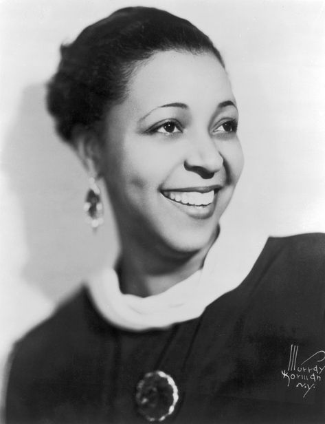 Ethel Waters 1930s Makeup, Blues Singers, Ethel Waters, Reefer Madness, Black Actresses, Black Entertainment, Vintage Black Glamour, Black Actors, Black Hollywood