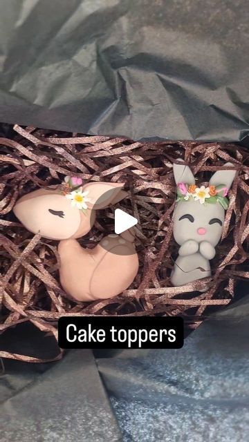 Cute Cake Toppers, Polymer Clay Tutorials, Clay Artist, Cute Cake, Polymer Clay Projects, Polymer Clay Tutorial, Clay Tutorials, Cute Cakes, Clay Projects