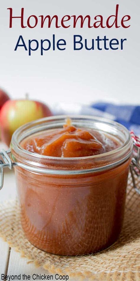 Homemade apple butter is delicious on toast, biscuits or a sandwich. This apple butter can be made in a slow cooker or on the stove top. Directions are included for both methods. #applebutter #applebutterrecipe #homemadeapplebutter Makanan Rendah Kalori, Slow Cooker Apple Butter, Apple Butter Recipe, Homemade Apple Butter, Jam Recipes Homemade, Slow Cooker Apples, Makanan Diet, Jelly Recipes, Spread Recipes