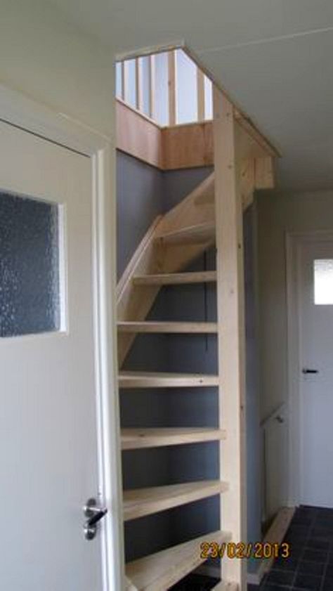 Tiny House Stairs, Attic Loft, Attic House, Loft Stairs, Attic Stairs, Stair Case, Attic Renovation, Attic Spaces, Attic Remodel