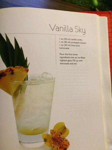 Vanilla Sky Vanilla Drinks, Vanilla Sky, Vanilla Vodka, Highball Glass, Three Ingredient, Lime Juice, Liqueur, Lemonade, Vodka