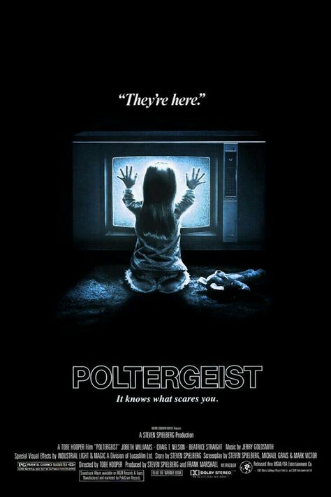 Poltergeist (2015) Poltergeist Movie, Poltergeist 1982, Best Horror Movies, Horror Posters, Horror Movie Art, Classic Horror Movies, Horror Movie Posters, Cinema Posters, Movie Wallpapers