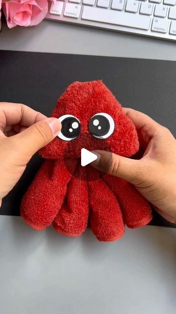 paper crafts creator on Instagram: "Title:
Adorable Towel Octopus Craft: Fun for Kids and Parents

Hashtags:
#parentchildhandicraft #handmadediy #kindergartenhandicraft #creativehandicraft #childhandicraft #towelcraft #funwithkids #easycrafts #ecofriendlycraft #craftingwithkids" How To Make Octopus Crafts, Towel Animals How To Fold, Towel Animals How To Fold Easy, Washcloth Crafts Diy, Flannel Animals, Surfer Baby Shower, Octopus Craft, Washcloth Animals, Ecofriendly Crafts