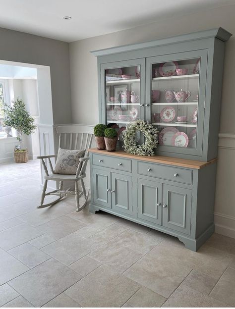 Country Room, Aesthetic Country, Dresser Painted, Kitchen Dresser, Wood Projects Diy, Diy Furniture Renovation, Furniture Renovation, February 13, Refurbished Furniture