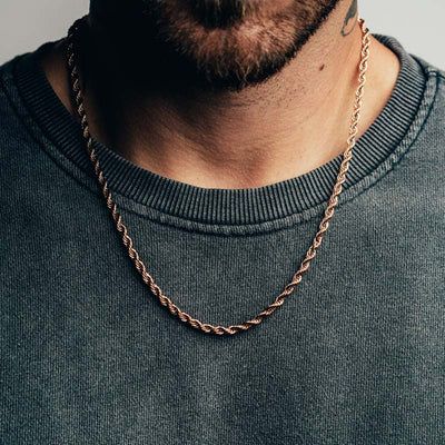 Silver Figaro Chain, Figaro Necklace, Gold Rope Chains, Gold Chains For Men, Italian Culture, Figaro Chain, Figaro Chains, Rope Design, Cuban Chain