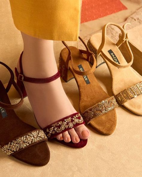 Frock Design For Stitching, Pakistani Shoes, Bridal Sandals Heels, Dress Designs For Girls, Fancy Sandals, Fashion Reels, Best Couple Pics For Dp, Mountain Huts, Luxury Bags Collection