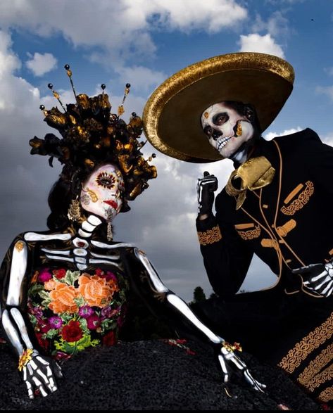 Mexican Culture Art, Costume Making, Día De Muertos, Mexican Culture, Mexican Art, Fashion Costume, Couples Costumes, Dia De Muertos, Day Of The Dead