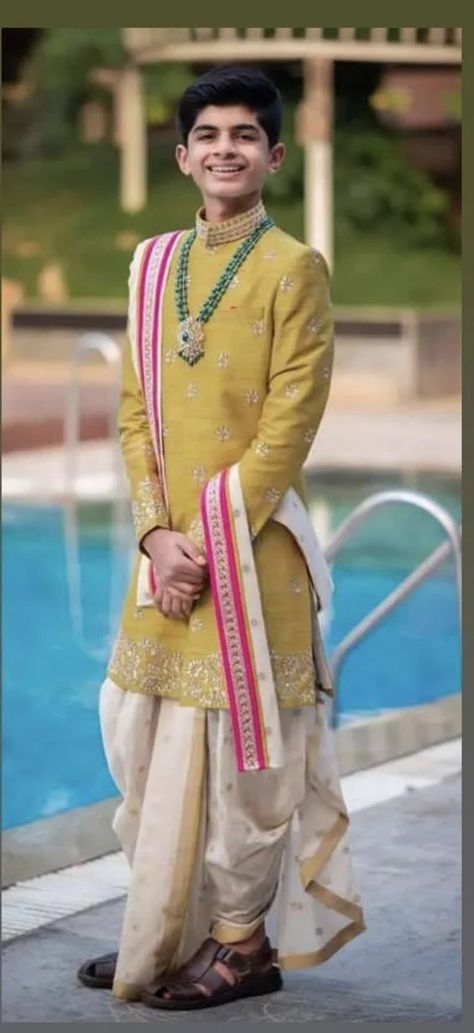 Traditional Dress For Boy, Dhoti Ceremony, Bridegroom Outfits, Kids Indian Wear, Boys Kurta Design, Wedding Kurta For Men, Kids Dress Boys, Indian Groom Wear, Function Dresses