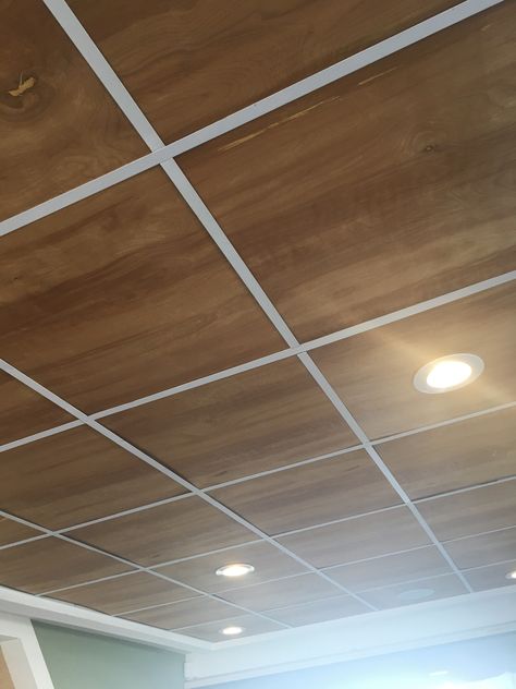 Have an ugly drop ceiling? Try replacing the tiles with plywood for this clean & modern look Ceiling Tiles Basement, Basement Ceiling Options, Plywood Ceiling, Drop Ceiling Tiles, Basement Layout, Wallpaper Ceiling, Drop Ceiling, Waterproofing Basement, Basement Ceiling