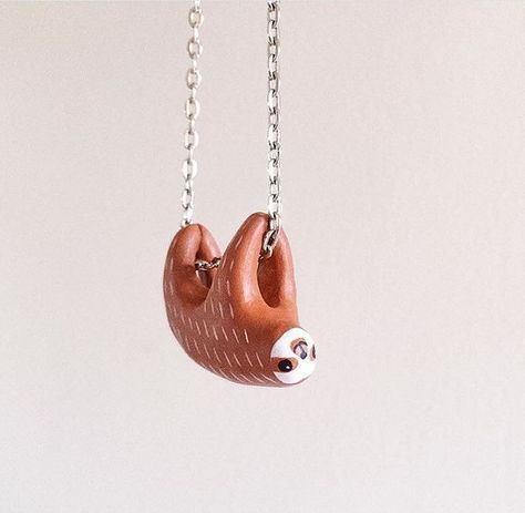 Clay Sloth Diy, Sloth Polymer Clay, Polymer Clay Sloth Earrings, Clay Animal Jewelry, Sloth Sculpture, Clay Sloth, Sloth Ceramic, Clay Animal Pendant, Ceramic Necklace Pendant