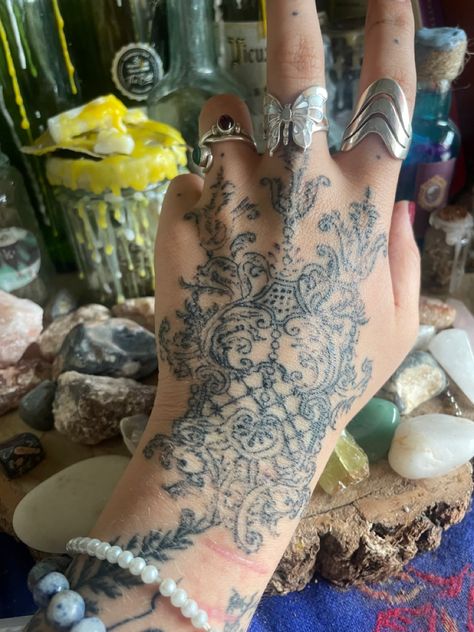 Smol Tattoo Ideas, Tattoos Inspired By Famous Works Of Art, Guarder Tattoo, Interdimensional Tattoo, Sleaze Tattoos, Multiple Back Tattoos, Whimsy Goth Tattoo, Euro Trash Tattoo, Vintage Inspired Tattoos