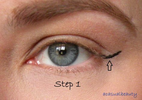 Tutorial: Winged Eyeliner for Hooded Eyes – The Makeup Moth Winged Eyeliner For Hooded Eyes, Cat Eyeliner Tutorial, Makeup For Hooded Eyelids, Hooded Eyes Tutorial, Eye Makeup For Hooded Eyes, Cat Eye Eyeliner, Hooded Eyelids, Eyeliner For Hooded Eyes, Eyeliner Tips