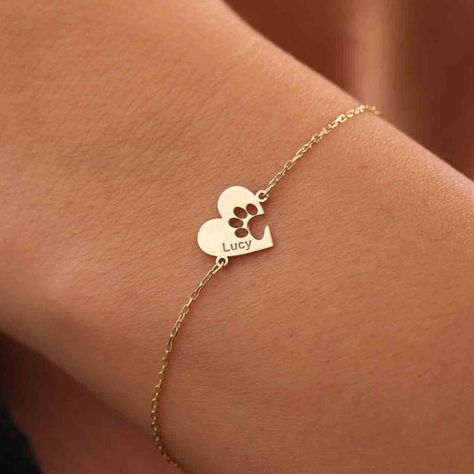 Dog Paw Bracelet, Paw Bracelet, Paw Jewelry, Pretty Jewelry Necklaces, Bracelet Heart, Personalized Bracelet, Cat Paw, Jewelry Lookbook, Name Bracelet