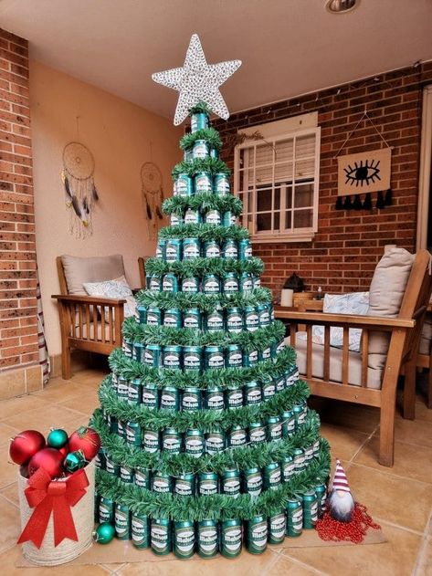 Beer Christmas Tree, Alternative Christmas Tree Ideas, Alternative Christmas Trees, Creative Christmas Tree Ideas, Spiral Christmas Tree, Photo Christmas Tree, Unique Holiday Decor, Alternative Christmas, Alternative Christmas Tree