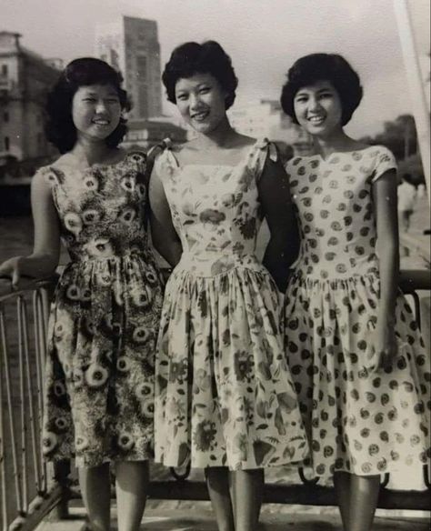 Asian beauties in various floral print dresses, 1950s 60s Asian Fashion, Philippines Outfit, Thailand History, Filipino Fashion, Singapore Fashion, Singapore Photos, 1960s Outfits, Dresses 1950s, Fashion 1960s