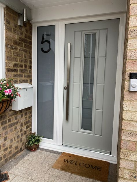 Front Entrance Door Design, Porch Doors Uk, Front Doors Uk, Porch Extension, White Front Door, Front Door Makeover, Home Hall Design, Front Porch Design, Modern Front Door