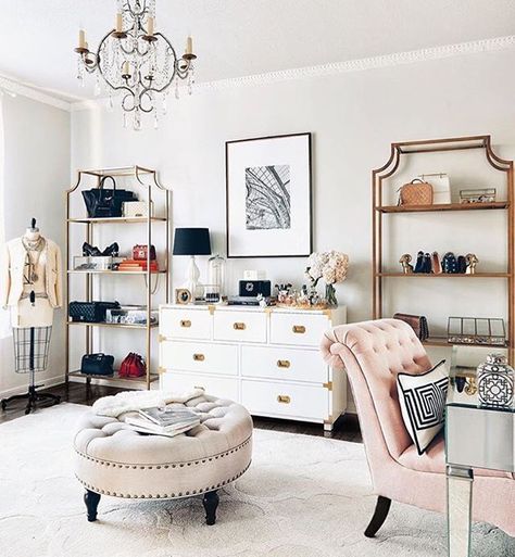 Dressing room goals @margoandme #STYLEDinspiration Apartemen Studio, Modern Home Offices, First Apartment Decorating, Smart Tiles, Vanity Room, Glam Room, Design Bedroom, Decoration Inspiration, Spare Room