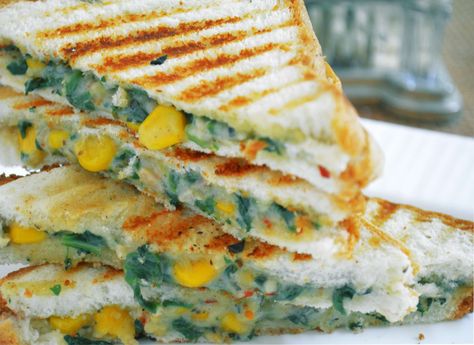 Start your day with this healthy and delicious spinach and corn sandwich. It's easy quick and awesome to make as the kid's will just love this breakfast on a lazy weekend. Recipe by Pooja  Click here for recipe: http://ift.tt/1V6swcv #Vegetarian #Recipes School Lunch Sandwiches, Spinach Sandwich, Paneer Sandwich, Sandwich Video, Grilled Paneer, Grilled Sandwiches, Lunch Recipe, Healthy Sandwiches, Sandwiches For Lunch