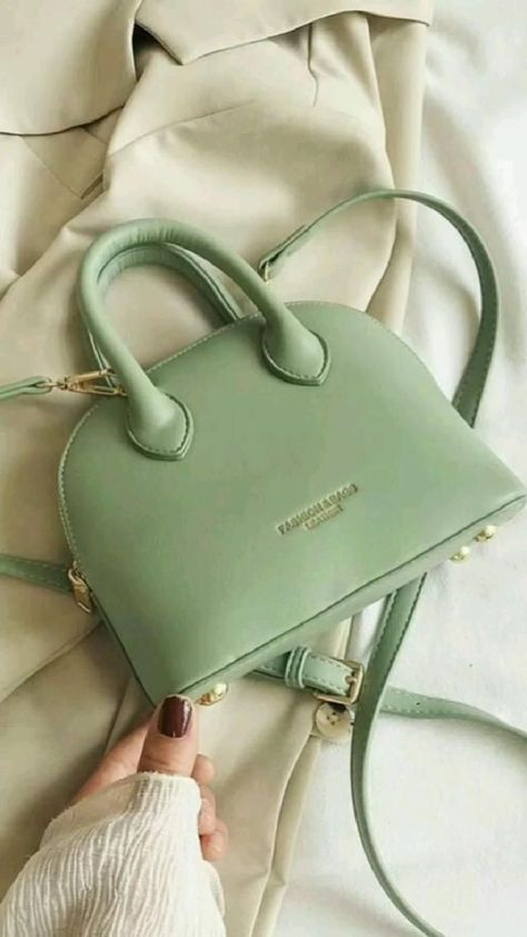 Tas Lv, Trendy Purses, Girly Bags, Stylish Handbags, Luxury Purses, Fancy Bags, Pretty Bags, Cute Purses, Givency Antigona Bag