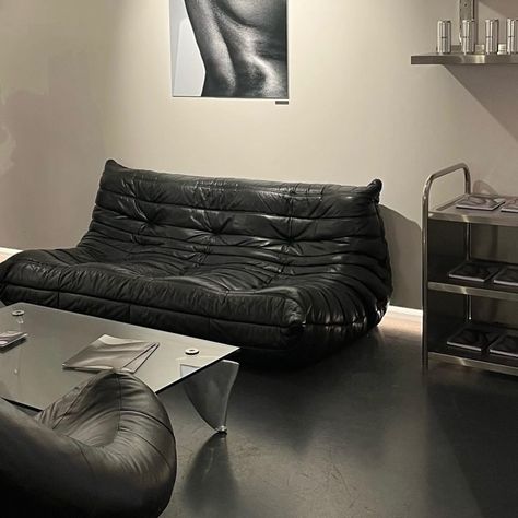 A moment for this shot 🤌🏾 Featuring our Togo Sofa in Black Leather by Ligne Roset, Shark Fin Chrome & Glass coffee table by Terence Conran & Chilli Lounge chair by Paul Falkernberg. Available for rental. @refybeauty #proprental #refybeauty #vintagefurniture #ligneroset #togosofa Brutalist Interior, Chrome Decor, Togo Sofa, Terence Conran, Black Living Room, Shark Fin, Ligne Roset, Apartment Decor Inspiration, Recycled Furniture